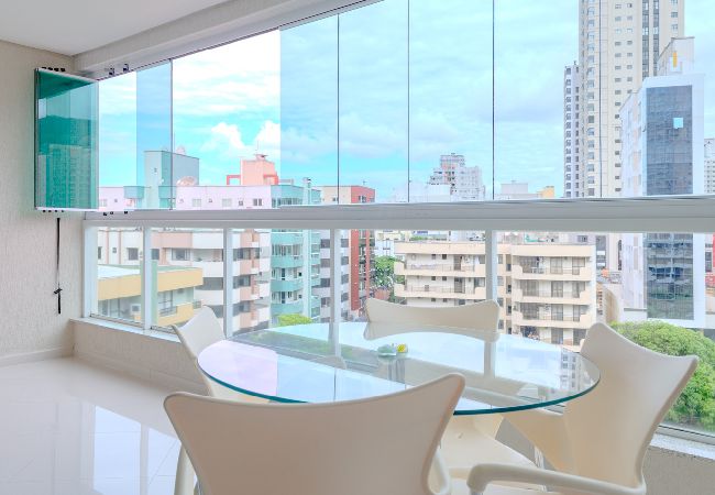 Apartamento em Itapema - Apto com Wi-Fi a poucos passos da Praia Central Apartamento em Itapema - Apto com Wi-Fi a poucos passos da Praia Central