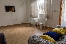Casa em Mongaguá - Casa a 600m do mar com garagem e pet friendly