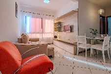 Apartamento em Salvador - Apto com ar-condicionado e Wi-Fi a 150m do mar