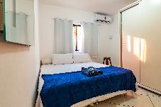 Apartamento em Salvador - Apto com ar-condicionado e Wi-Fi a 150m do mar