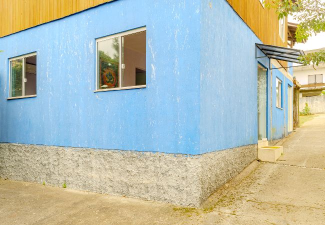 Casa em Imbituba - Casa aconchegante c wi-fi entre a natureza e o mar Casa em Imbituba - Casa aconchegante c wi-fi entre a natureza e o mar