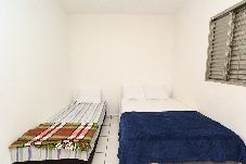 Casa em Londrina - Casa com Wi-Fi, jacuzzi, garagem e petfriendly