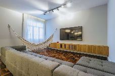 Apartamento em Teresópolis - Apto bem equipado c WiFi,lareira e boa localização