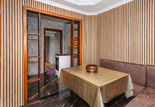 Casa em Curitiba - Casa com churrasq, garagem, Wi-Fi e petfriendly Casa em Curitiba - Casa com churrasq, garagem, Wi-Fi e petfriendly