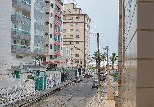 Apartamento em Praia Grande - Apto c garagem, ótima localização à 80m da Praia Apartamento em Praia Grande - Apto c garagem, ótima localização à 80m da Praia