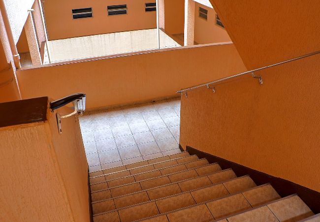 Apartamento em Praia Grande - Apto c garagem, ótima localização à 80m da Praia Apartamento em Praia Grande - Apto c garagem, ótima localização à 80m da Praia