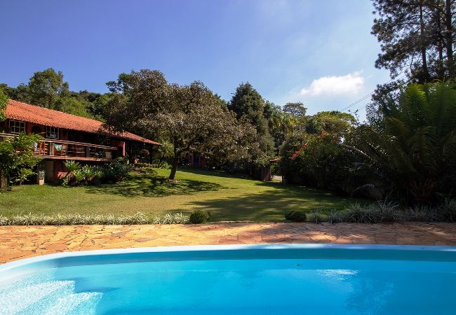 Casa em Santana de Parnaíba - Casa de campo com lazer completo e bem equipada Casa em Santana de Parnaíba - Casa de campo com lazer completo e bem equipada