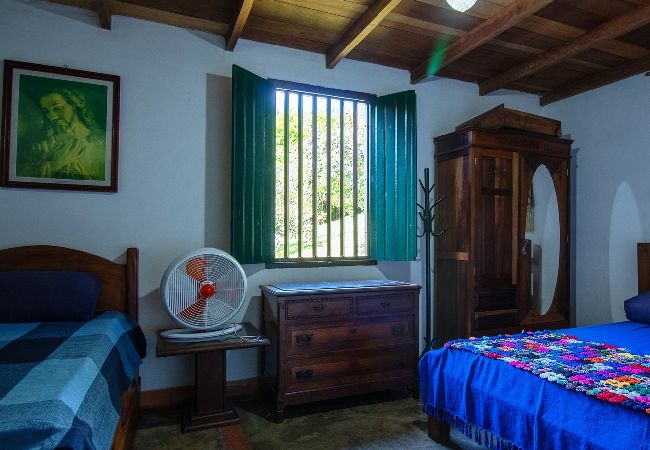 Casa em Santana de Parnaíba - Casa de campo c lazer, bem equipada, pet friendly Casa em Santana de Parnaíba - Casa de campo c lazer, bem equipada, pet friendly
