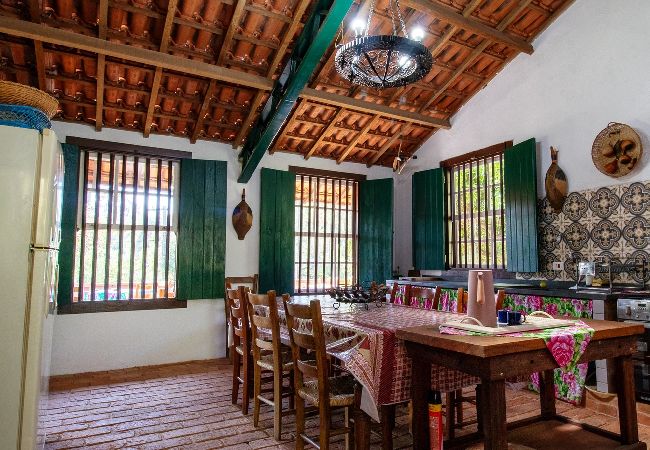 Casa em Santana de Parnaíba - Casa de campo c lazer, bem equipada, pet friendly Casa em Santana de Parnaíba - Casa de campo c lazer, bem equipada, pet friendly