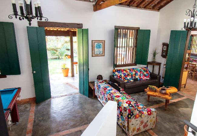 Casa em Santana de Parnaíba - Casa de campo c lazer, bem equipada, pet friendly Casa em Santana de Parnaíba - Casa de campo c lazer, bem equipada, pet friendly