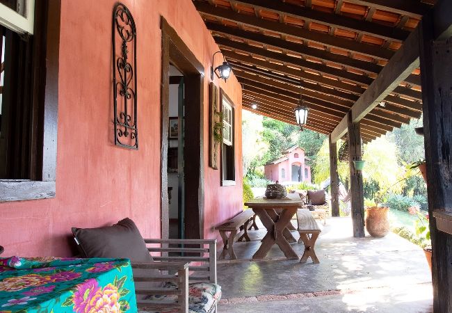 Casa em Santana de Parnaíba - Casa de campo c lazer, bem equipada, pet friendly Casa em Santana de Parnaíba - Casa de campo c lazer, bem equipada, pet friendly