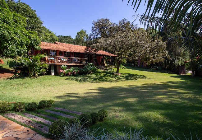 Casa em Santana de Parnaíba - Casa de campo c lazer, bem equipada, pet friendly Casa em Santana de Parnaíba - Casa de campo c lazer, bem equipada, pet friendly