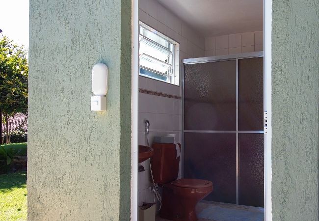 Casa em Bragança Paulista - Incrível chácara com lazer completo,WiFi e piscina Casa em Bragança Paulista - Incrível chácara com lazer completo,WiFi e piscina