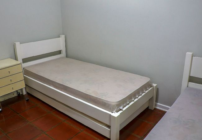 Apartamento em Guarujá - Apto acolhedor a 350m do mar c vaga, pet friendly Apartamento em Guarujá - Apto acolhedor a 350m do mar c vaga, pet friendly