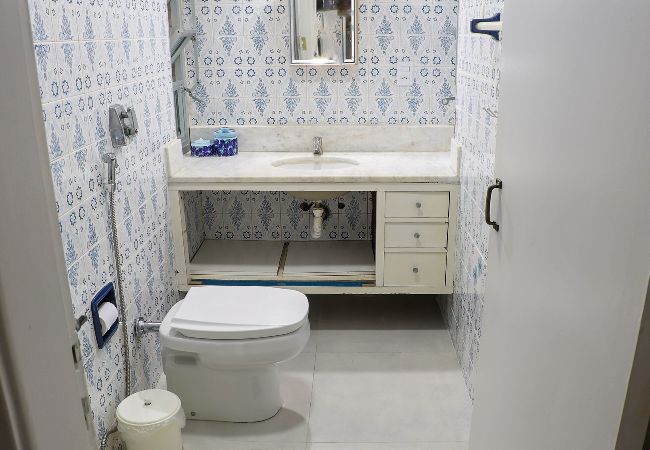 Apartamento em Guarujá - Apto acolhedor a 350m do mar c vaga, pet friendly Apartamento em Guarujá - Apto acolhedor a 350m do mar c vaga, pet friendly