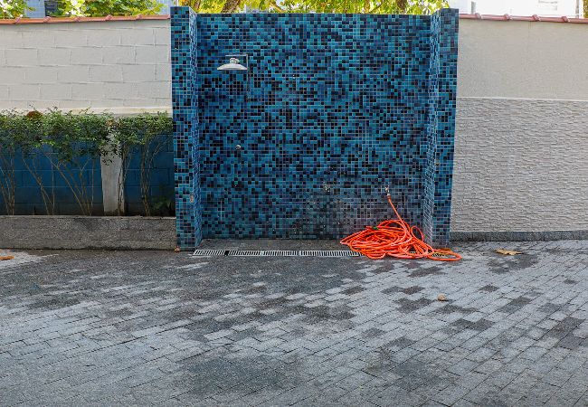 Apartamento em Guarujá - Apto acolhedor a 350m do mar c vaga, pet friendly Apartamento em Guarujá - Apto acolhedor a 350m do mar c vaga, pet friendly