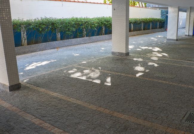 Apartamento em Guarujá - Apto acolhedor a 350m do mar c vaga, pet friendly Apartamento em Guarujá - Apto acolhedor a 350m do mar c vaga, pet friendly