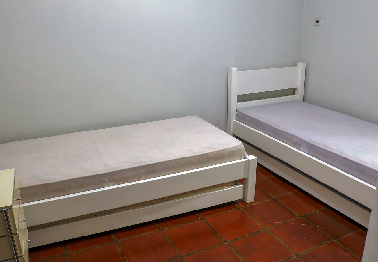 Apartamento em Guarujá - Apto acolhedor a 350m do mar c vaga, pet friendly Apartamento em Guarujá - Apto acolhedor a 350m do mar c vaga, pet friendly