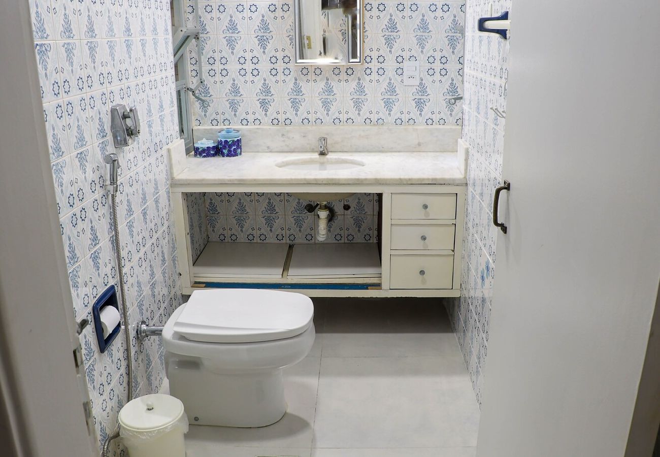 Apartamento em Guarujá - Apto acolhedor a 350m do mar c vaga, pet friendly Apartamento em Guarujá - Apto acolhedor a 350m do mar c vaga, pet friendly