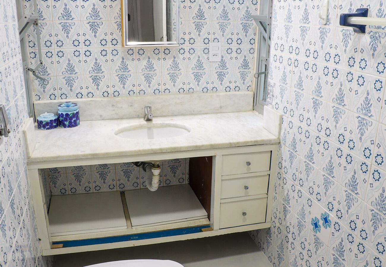 Apartamento em Guarujá - Apto acolhedor a 350m do mar c vaga, pet friendly Apartamento em Guarujá - Apto acolhedor a 350m do mar c vaga, pet friendly