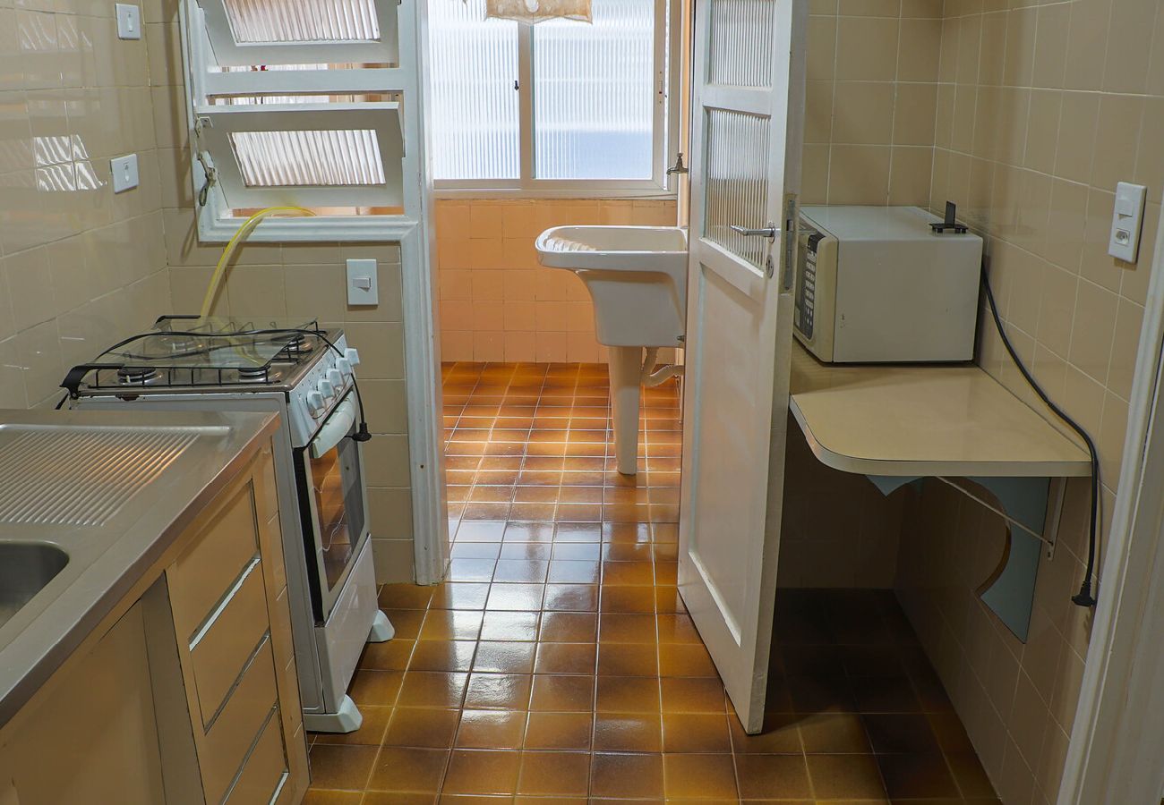 Apartamento em Guarujá - Apto acolhedor a 350m do mar c vaga, pet friendly Apartamento em Guarujá - Apto acolhedor a 350m do mar c vaga, pet friendly