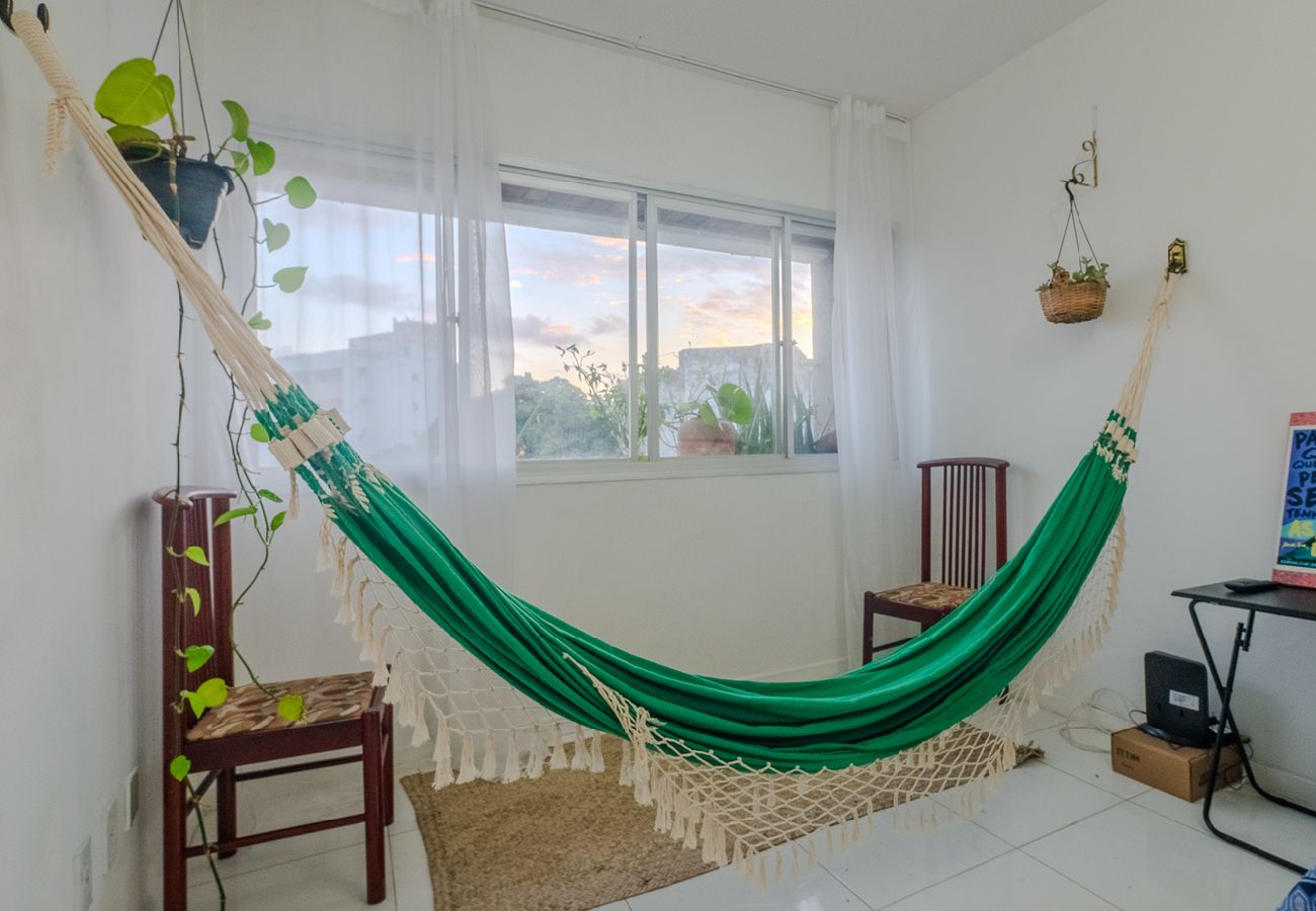 Apartamento em Salvador - Apto pet friendly c/ garagem em Rio Vermelho Apartamento em Salvador - Apto pet friendly c/ garagem em Rio Vermelho