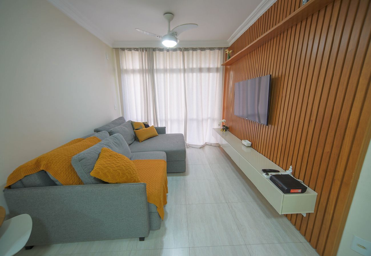 Apartamento em Guarujá - Apto completo com wi-fi, ar-cond a 200m da praia Apartamento em Guarujá - Apto completo com wi-fi, ar-cond a 200m da praia