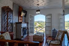 Casa em Campos do Jordão - Casa com lareira, Wi-Fi e varanda com vista
