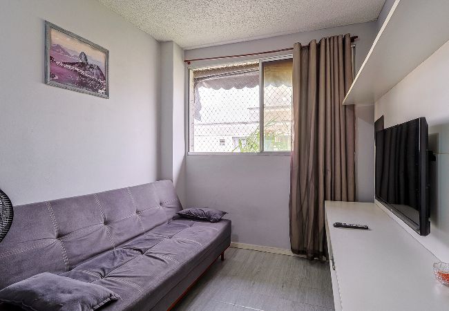 Apartamento em Rio de Janeiro - Apto com ar-condicionado e vaga em Honório Gurgel Apartamento em Rio de Janeiro - Apto com ar-condicionado e vaga em Honório Gurgel