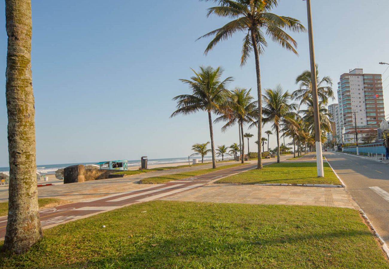 Apartamento em Praia Grande - Apto pet friendly com garagem a 100m do mar Apartamento em Praia Grande - Apto pet friendly com garagem a 100m do mar