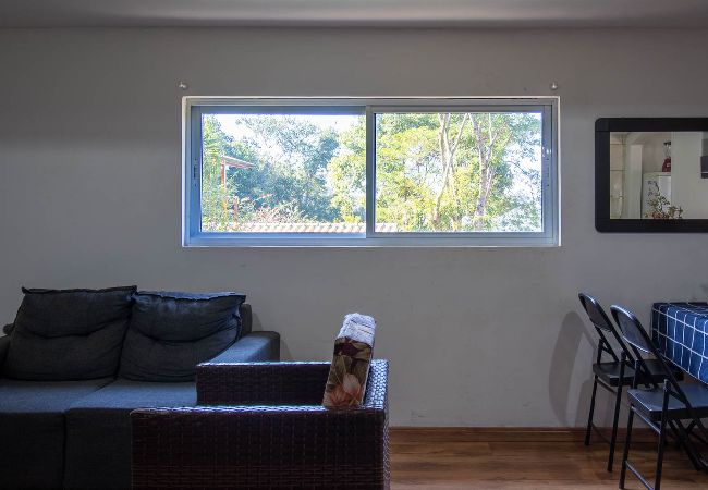 Casa em Santana de Parnaíba - Refúgio Pet-Friendly c/ Lareira, garagem e Wi-fi Casa em Santana de Parnaíba - Refúgio Pet-Friendly c/ Lareira, garagem e Wi-fi