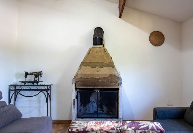 Casa em Santana de Parnaíba - Refúgio Pet-Friendly c/ Lareira, garagem e Wi-fi Casa em Santana de Parnaíba - Refúgio Pet-Friendly c/ Lareira, garagem e Wi-fi