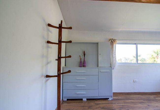 Casa em Santana de Parnaíba - Refúgio Pet-Friendly c/ Lareira, garagem e Wi-fi Casa em Santana de Parnaíba - Refúgio Pet-Friendly c/ Lareira, garagem e Wi-fi