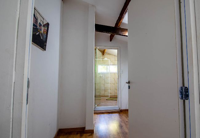 Casa em Santana de Parnaíba - Refúgio Pet-Friendly c/ Lareira, garagem e Wi-fi Casa em Santana de Parnaíba - Refúgio Pet-Friendly c/ Lareira, garagem e Wi-fi