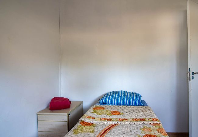 Casa em Santana de Parnaíba - Refúgio Pet-Friendly c/ Lareira, garagem e Wi-fi Casa em Santana de Parnaíba - Refúgio Pet-Friendly c/ Lareira, garagem e Wi-fi