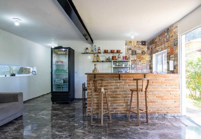 Casa em Santana de Parnaíba - Refúgio Pet-Friendly c/ Lareira, garagem e Wi-fi Casa em Santana de Parnaíba - Refúgio Pet-Friendly c/ Lareira, garagem e Wi-fi