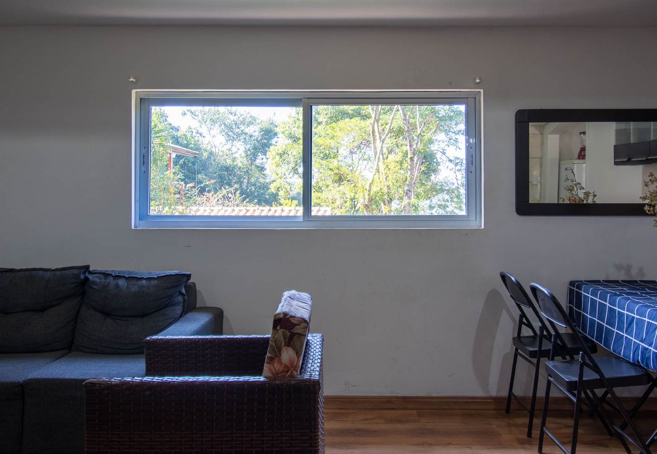 Casa em Santana de Parnaíba - Refúgio Pet-Friendly c/ Lareira, garagem e Wi-fi Casa em Santana de Parnaíba - Refúgio Pet-Friendly c/ Lareira, garagem e Wi-fi