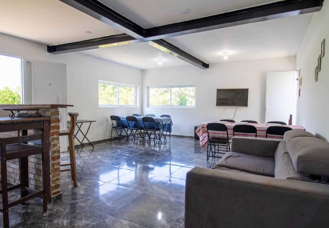 Casa em Santana de Parnaíba - Refúgio Pet-Friendly c/ Lareira, garagem e Wi-fi Casa em Santana de Parnaíba - Refúgio Pet-Friendly c/ Lareira, garagem e Wi-fi