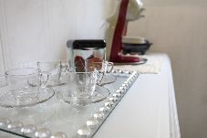 Apartamento em Guarujá - Apto pet friendly c/ Wifi a 350m da Praia do Tombo