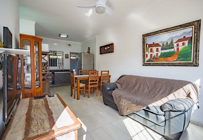 Casa em Bertioga - Casa pet friendly c/ churrasqueira em Boraceia Casa em Bertioga - Casa pet friendly c/ churrasqueira em Boraceia