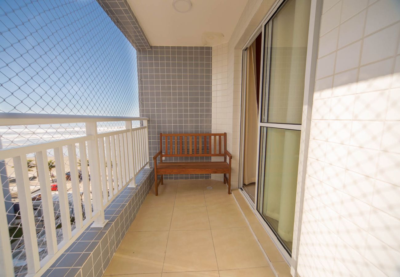 Apartamento em Mongaguá - Apto Beira-Mar com Vista, Churrasqueira e Piscina Apartamento em Mongaguá - Apto Beira-Mar com Vista, Churrasqueira e Piscina