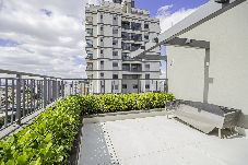 Apartamento em São Paulo - Flat c/ Piscina e Academia na Chácara Klabin