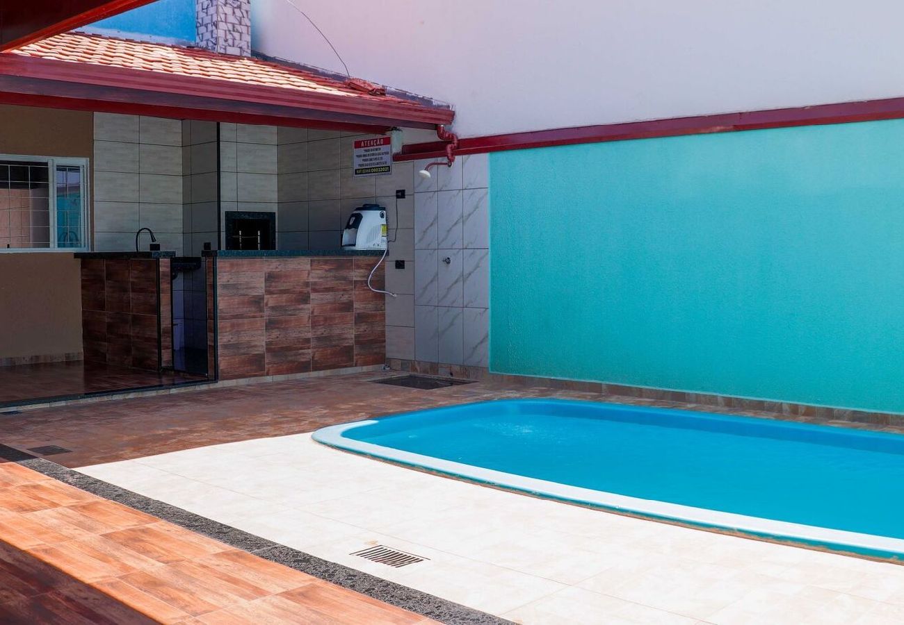 Casa em Iturama - Casa Amaral: Pet-Friendly com piscina p 10 pessoas Casa em Iturama - Casa Amaral: Pet-Friendly com piscina p 10 pessoas