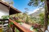 Casa em Petrópolis - Casa Valle: vista da Serra, fogão a lenha e deck