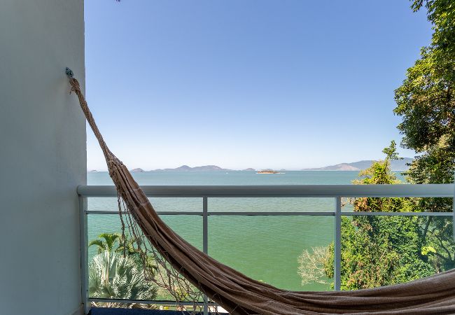 Apartamento em Mangaratiba - Estúdio 7 - Charmoso com Vista Panorâmica do Mar