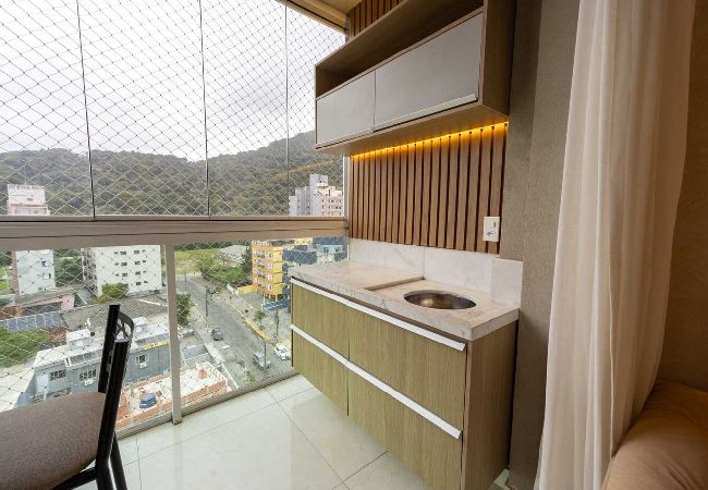 Apartamento em Guarujá - Apto c Piscina e Brinquedoteca a 400m da praia Apartamento em Guarujá - Apto c Piscina e Brinquedoteca a 400m da praia