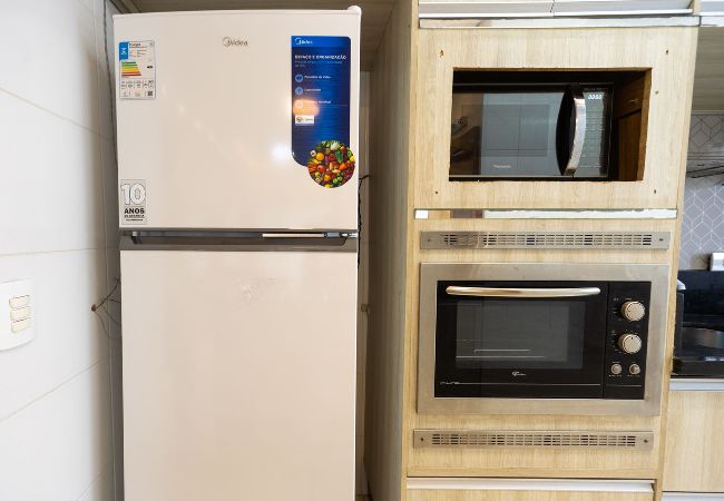 Apartamento em Guarujá - Apto c Piscina e Brinquedoteca a 400m da praia Apartamento em Guarujá - Apto c Piscina e Brinquedoteca a 400m da praia