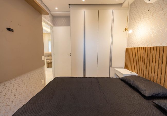 Apartamento em Guarujá - Apto c Piscina e Brinquedoteca a 400m da praia Apartamento em Guarujá - Apto c Piscina e Brinquedoteca a 400m da praia