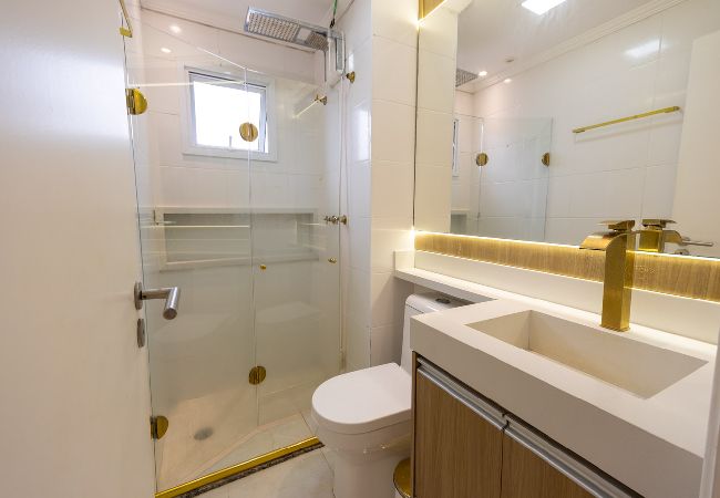 Apartamento em Guarujá - Apto c Piscina e Brinquedoteca a 400m da praia Apartamento em Guarujá - Apto c Piscina e Brinquedoteca a 400m da praia