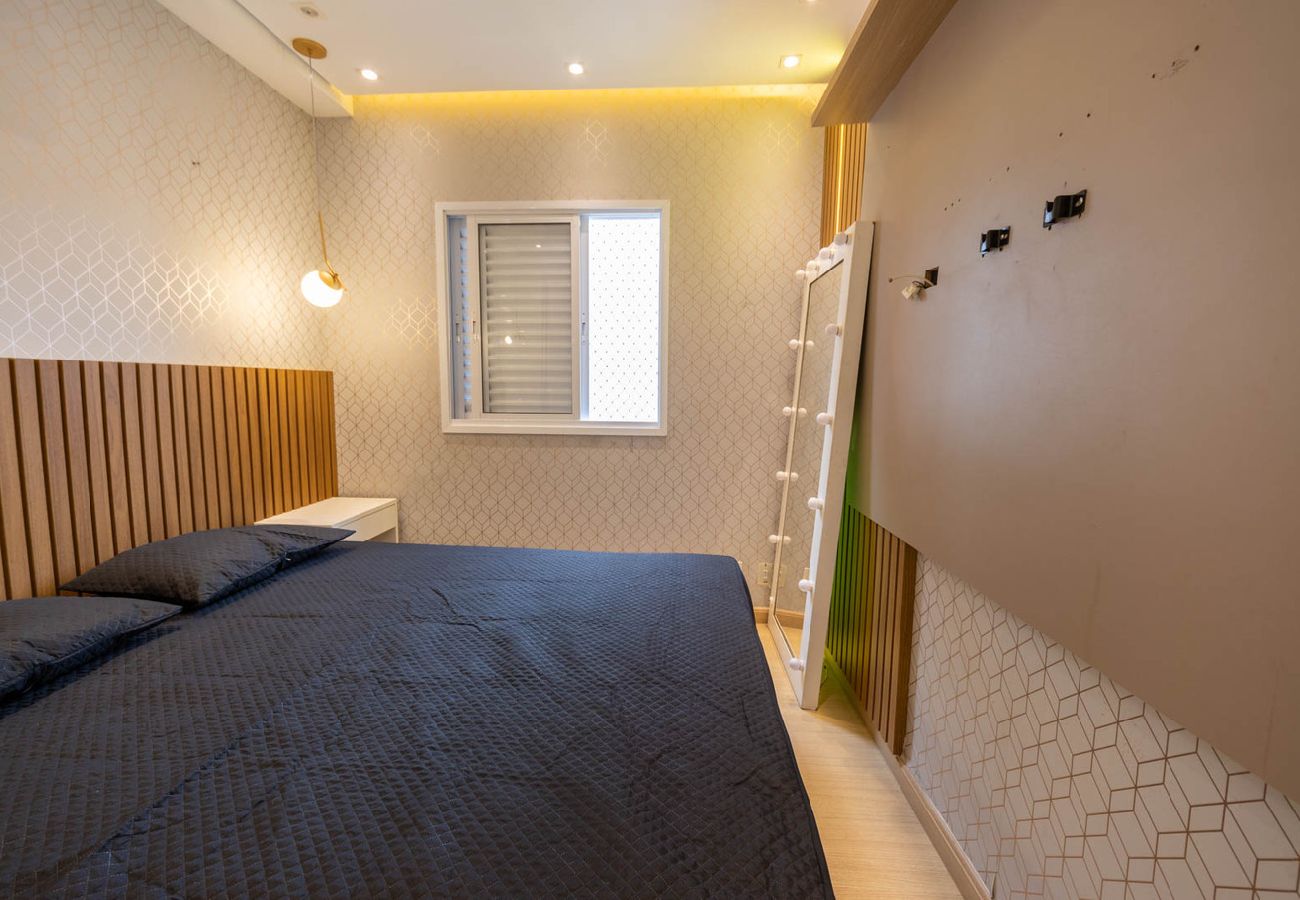 Apartamento em Guarujá - Apto c Piscina e Brinquedoteca a 400m da praia Apartamento em Guarujá - Apto c Piscina e Brinquedoteca a 400m da praia